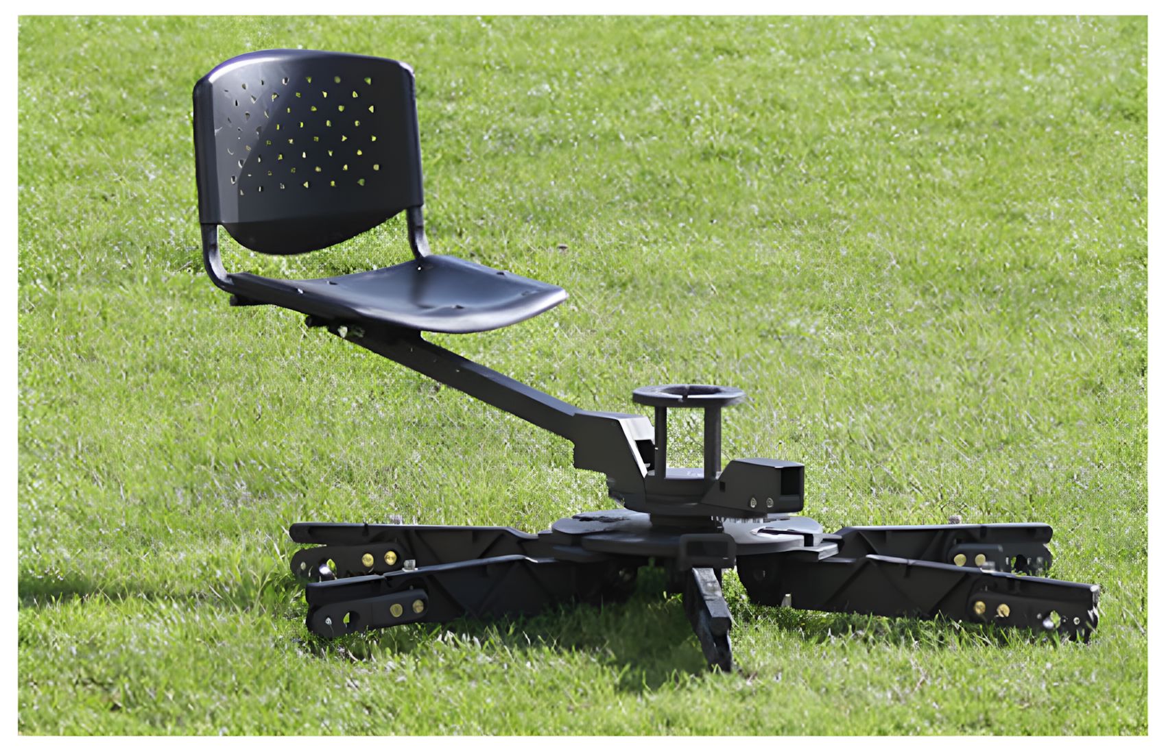 Lowboy Camera Platform Seat