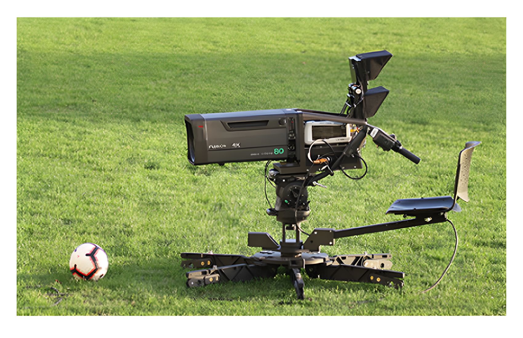 Lowboy Camera Platform Seat