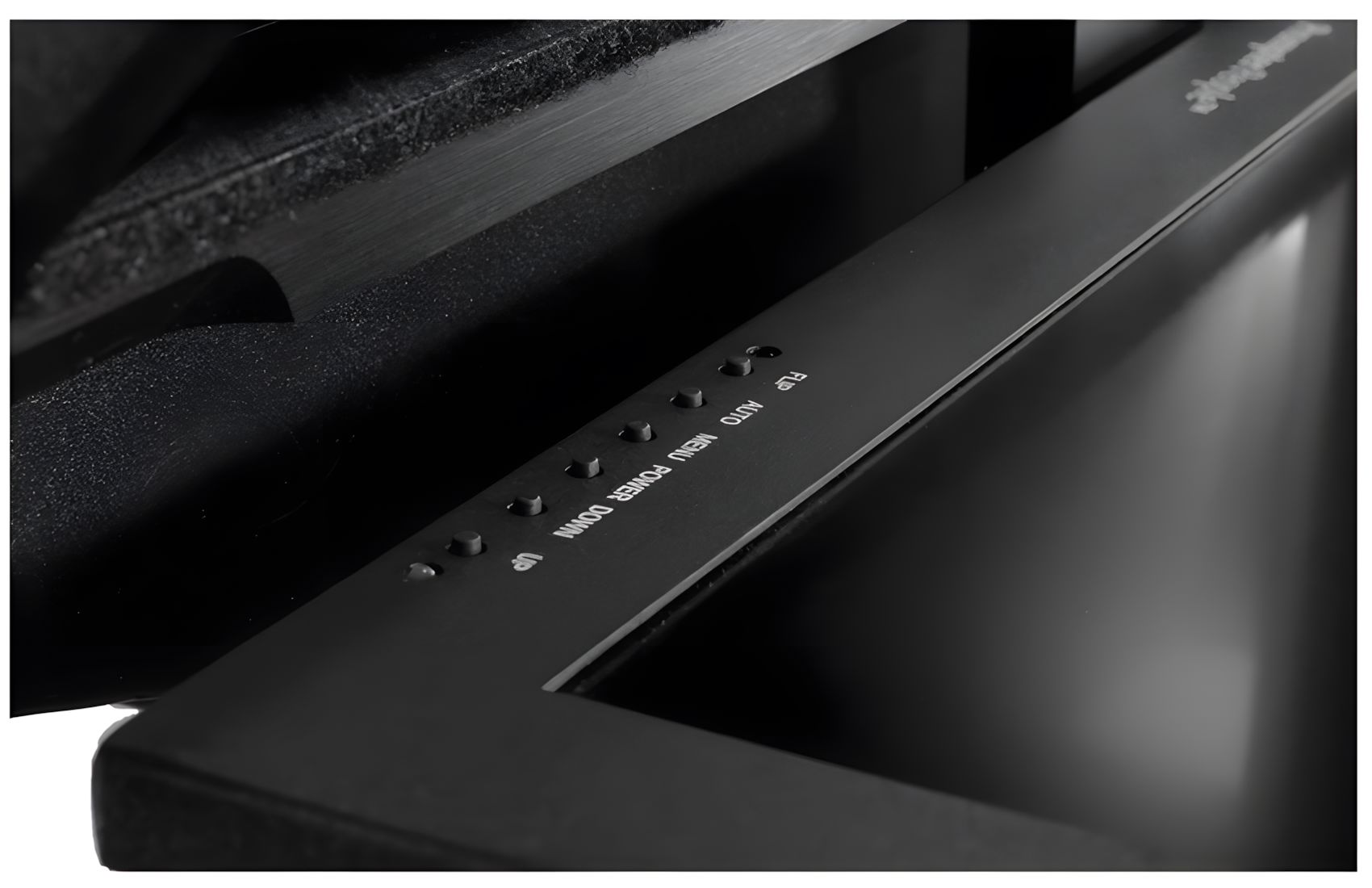Robo 21.5-Inch HB