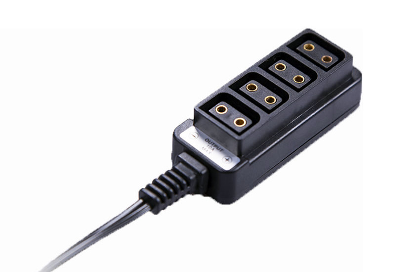 D-TAP to 4x D-TAP Splitter